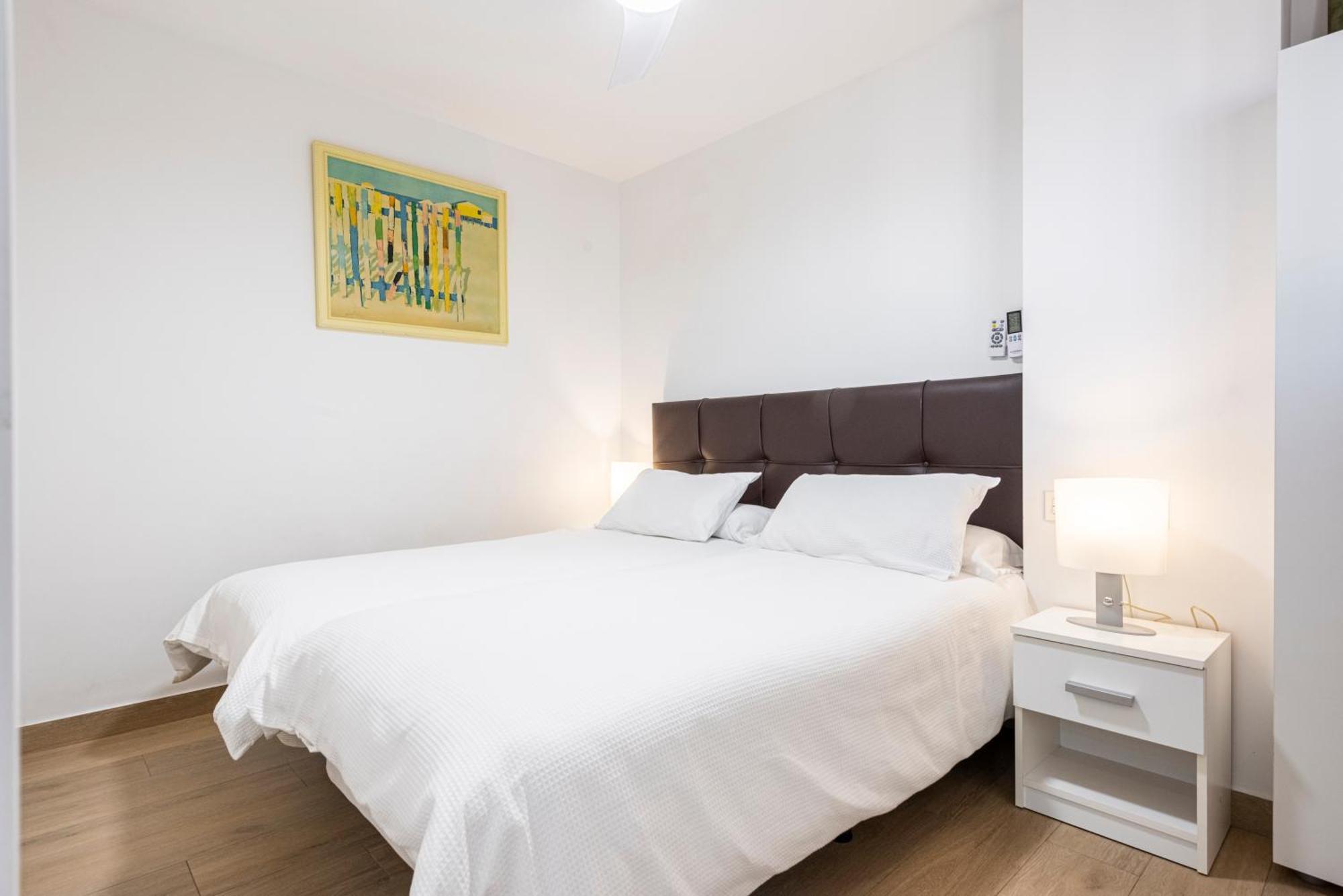 Beachfront -- New Luxury Apartment -- 1ª Linea Playa -- Fuengirola City Center -- Private Parking -- Panoramic Sea Views -- Kültér fotó